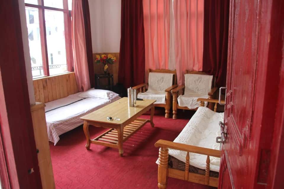 Seraj Home Stay